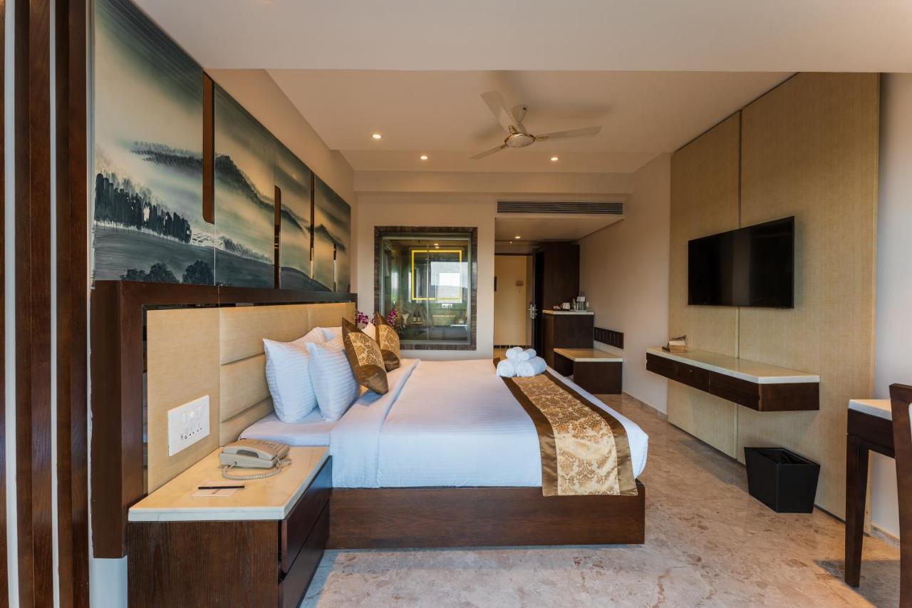 Regenta Central Imperial Candolim Goa ภายนอก รูปภาพ