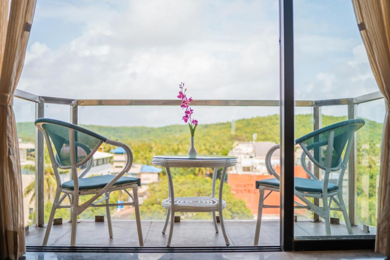 Regenta Central Imperial Candolim Goa ภายนอก รูปภาพ
